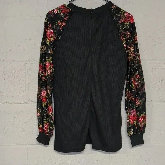 Women's Lace Detail Long Sleeve Blouse - Picture 5 of 7